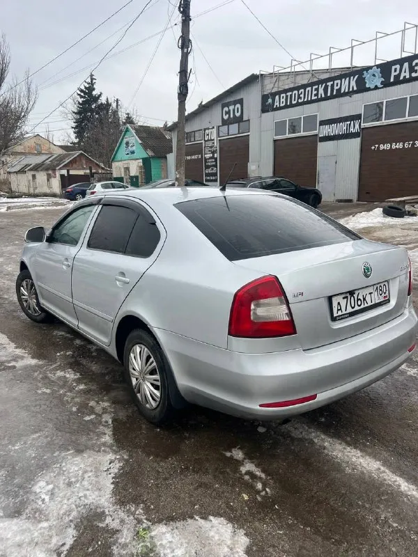 Продам живой повседневный авто в хорошем состоянии, ходовка мягкая, двигатель не троит не дымит, механическая коробка передач не хрустит, передачи не выбивает. Авто обслужен полностью. Объем 1.6 бензин. Установлена хорошая мультимедиа с музыкой, хороший свет, каких-либо дефектов по электрике нет, салон в очень хорошем состоянии. Пробег виден на фото. Стоит на местном учете, проблем с постановкой на учет не возникнет.

Цена: 870 000 рублей (торг)

Для более подробной информации звоните либо пишите:
+7 (949) 310-39-92
+7 (949) 320-17-21

Территориально г. Мариуполь - фотография - 4