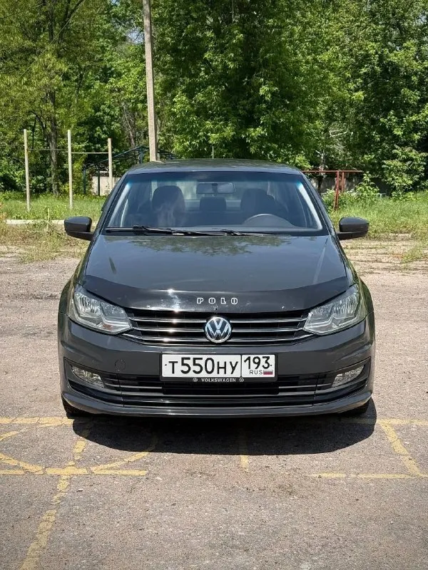 Volkswagen polo цена- 888.000₽ год- 2018 мотор - 1.6 бензин пробег - 165 тыс. км коробка - механика возможна продажа в кредит +79494159347 - фотография - 1