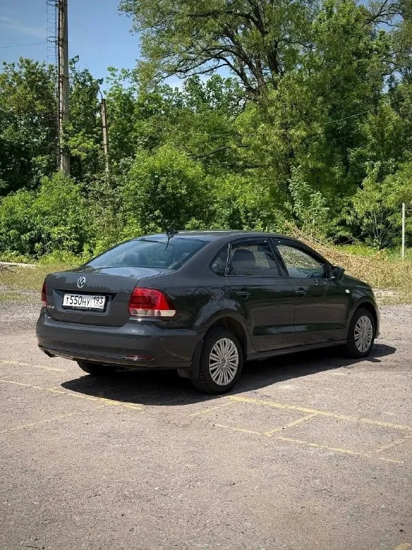 Volkswagen polo цена- 888.000₽ год- 2018 мотор - 1.6 бензин пробег - 165 тыс. км коробка - механика возможна продажа в кредит +79494159347 - фотография - 5