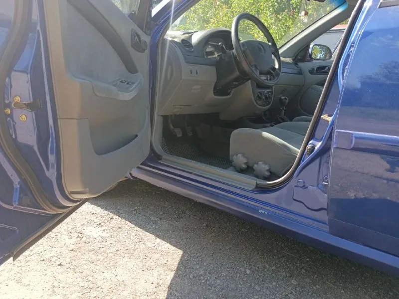 Chevrolet lacetti 2005 года выпуска, 1.4 бензин, механика. В отличном состоянии, без вложений! После последнего обслуживания заменен бак, горловина, тормозная магистраль. Машина не новая, есть мелкие недочеты, но без гнили; пороги и дно в хорошем состоянии! Салон зашумлен, чистый, ухоженный! Лобовое стекло желательно под замену. Два комплекта резины: зима/лето! Авто сел и поехал, масложора нету! Птс оригинальный! Юридически кристально чистая! Осмотр в городе макеевка! Срочно. Все вопросы по телефону, звонить в любое время. Автомобиль в наличии! Цена 420 тыс. Руб! Торг не отменял. +79490278194
📲 Tg: @makeevkaremontkvartir
📞 Звоните: +7(949)0278194 - фотография - 5