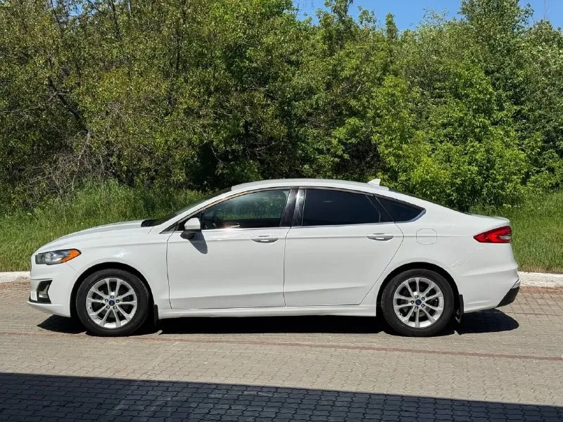 Ford fusion usa год выпуска 2019 двигатель 1.5 бензин коробка автомат пробег 79000 км цена 1 530 000 руб небольшой торг. машина обслужена, безопасность вся на месте. телефон +79493330237 - фотография - 4