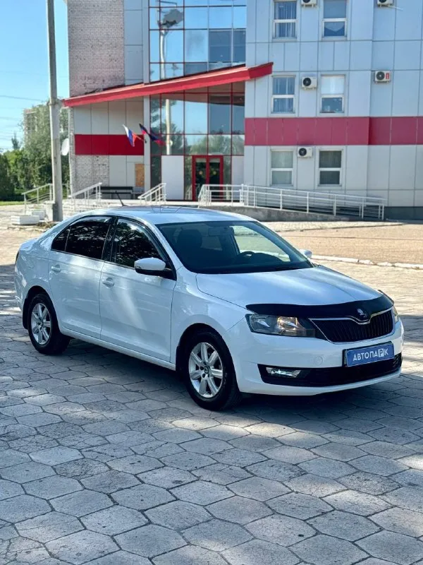 🚙 Skoda rapid

💰Цена: 970 000р
🏢Город: мариуполь
📅Год выпуска: 2019
🧾Пробег: 145 760 км.
⚙️Двигатель: 1.6
⛽Топливо: бензин/газ
⚙️Кпп: механика

📞 Телефон:

+7-949-727-41-51
+7-949-551-91-52
+7-989-263-55-56

💾 Описание:

Всеми лю. .. > лифтбэк - огромный багажник
✅ Надежный двигатель
✅ Маленький расход топлива
✅ Южная эксплуатация
⛽️ Газ евро-4

❄️ Кондиционер (работает отлично), полный электропакет, abs, airbag, птф, усилитель руля, центральный замок, штатная магнитола с usb, подогрев сидений, бортовой компьютер.

➕Автомобиль с пройденным техническим осмотром и готов к переоформлению.

Улица шевченко 2️⃣6️⃣9️⃣

🏦 Возможна продажа в кредит по двум документам. - фотография - 1