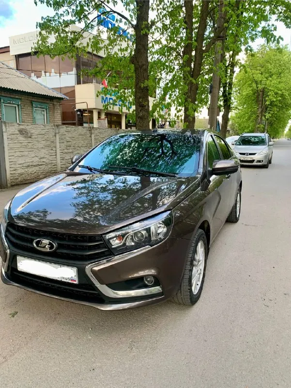Продам lada vesta 2015 г.
Мотор 1.6 не дымит не троит.
Масложора нет.
Кпп механика, ходовая вся обслужена.
Состояние автомобиля на твердую 5!
Автомобиль весь обслужен, богатая комплектация
Климат контроль, датчики дождя и света.
Abs, esp, эур, подогревы передних сидений, зеркал, лобового стекла, заднего стекла, задний парктроник, штатная магнитола с bt, газ евро 4,остекление все заводское, стоят линзованые фары, свет бомба!
Старые фары отдам с машиной.
Кузов оцинкован что значит большой плюс.
Красивый комбинированный салон.
Документы в полном порядке
Переоформление без проблем.
Цена 730000 тысяч рублей
Торг реальному покупателю у капота
Осмотр г. Харцызск
Связь
+7949-521-31-10 (Тг/мах)
+7949-482-25-82 (Тг/мах)
Всем удачи 🍀 - фотография - 1