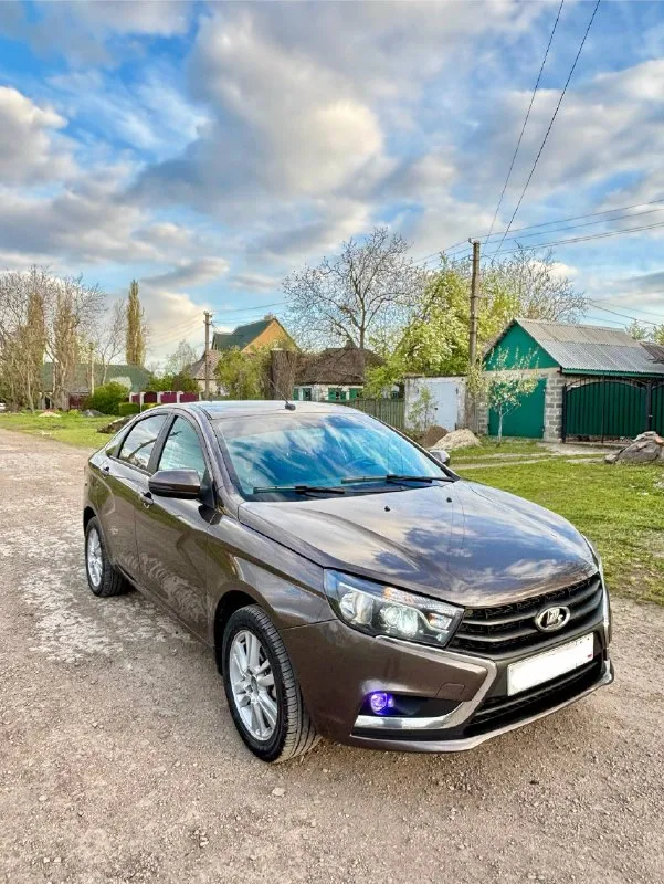 Продам lada vesta 2015 г.
Мотор 1.6 не дымит не троит.
Масложора нет.
Кпп механика, ходовая вся обслужена.
Состояние автомобиля на твердую 5!
Автомобиль весь обслужен, богатая комплектация
Климат контроль, датчики дождя и света.
Abs, esp, эур, подогревы передних сидений, зеркал, лобового стекла, заднего стекла, задний парктроник, штатная магнитола с bt, газ евро 4,остекление все заводское, стоят линзованые фары, свет бомба!
Старые фары отдам с машиной.
Кузов оцинкован что значит большой плюс.
Красивый комбинированный салон.
Документы в полном порядке
Переоформление без проблем.
Цена 730000 тысяч рублей
Торг реальному покупателю у капота
Осмотр г. Харцызск
Связь
+7949-521-31-10 (Тг/мах)
+7949-482-25-82 (Тг/мах)
Всем удачи 🍀 - фотография - 10