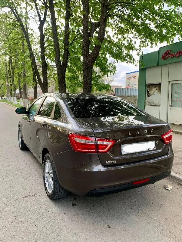Продам lada vesta 2015 г.
Мотор 1.6 не дымит не троит.
Масложора нет.
Кпп механика, ходовая вся обслужена.
Состояние автомобиля на твердую 5!
Автомобиль весь обслужен, богатая комплектация
Климат контроль, датчики дождя и света.
Abs, esp, эур, подогревы передних сидений, зеркал, лобового стекла, заднего стекла, задний парктроник, штатная магнитола с bt, газ евро 4,остекление все заводское, стоят линзованые фары, свет бомба!
Старые фары отдам с машиной.
Кузов оцинкован что значит большой плюс.
Красивый комбинированный салон.
Документы в полном порядке
Переоформление без проблем.
Цена 730000 тысяч рублей
Торг реальному покупателю у капота
Осмотр г. Харцызск
Связь
+7949-521-31-10 (Тг/мах)
+7949-482-25-82 (Тг/мах)
Всем удачи 🍀 - фотография - 3