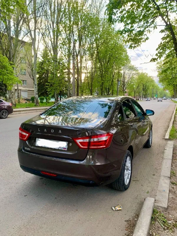 Продам lada vesta 2015 г.
Мотор 1.6 не дымит не троит.
Масложора нет.
Кпп механика, ходовая вся обслужена.
Состояние автомобиля на твердую 5!
Автомобиль весь обслужен, богатая комплектация
Климат контроль, датчики дождя и света.
Abs, esp, эур, подогревы передних сидений, зеркал, лобового стекла, заднего стекла, задний парктроник, штатная магнитола с bt, газ евро 4,остекление все заводское, стоят линзованые фары, свет бомба!
Старые фары отдам с машиной.
Кузов оцинкован что значит большой плюс.
Красивый комбинированный салон.
Документы в полном порядке
Переоформление без проблем.
Цена 730000 тысяч рублей
Торг реальному покупателю у капота
Осмотр г. Харцызск
Связь
+7949-521-31-10 (Тг/мах)
+7949-482-25-82 (Тг/мах)
Всем удачи 🍀 - фотография - 4