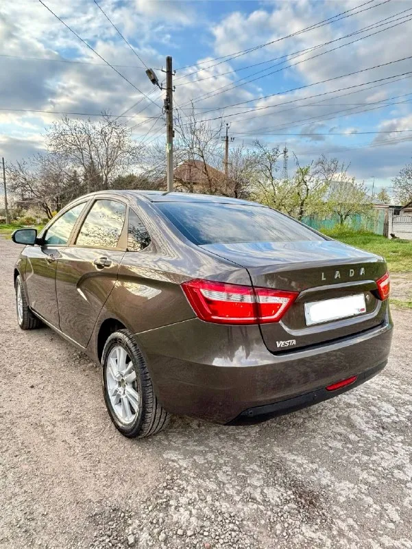 Продам lada vesta 2015 г.
Мотор 1.6 не дымит не троит.
Масложора нет.
Кпп механика, ходовая вся обслужена.
Состояние автомобиля на твердую 5!
Автомобиль весь обслужен, богатая комплектация
Климат контроль, датчики дождя и света.
Abs, esp, эур, подогревы передних сидений, зеркал, лобового стекла, заднего стекла, задний парктроник, штатная магнитола с bt, газ евро 4,остекление все заводское, стоят линзованые фары, свет бомба!
Старые фары отдам с машиной.
Кузов оцинкован что значит большой плюс.
Красивый комбинированный салон.
Документы в полном порядке
Переоформление без проблем.
Цена 730000 тысяч рублей
Торг реальному покупателю у капота
Осмотр г. Харцызск
Связь
+7949-521-31-10 (Тг/мах)
+7949-482-25-82 (Тг/мах)
Всем удачи 🍀 - фотография - 6
