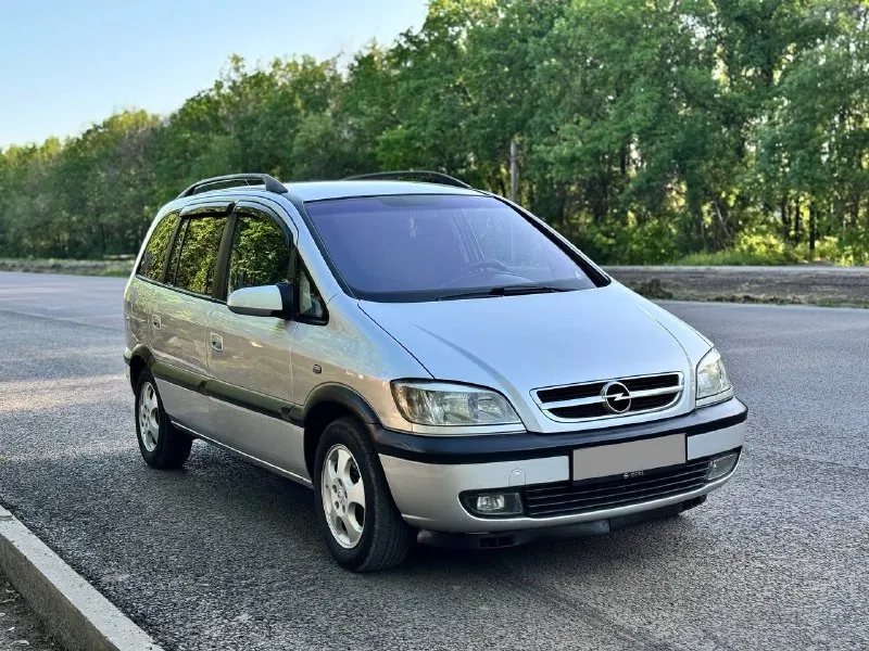 Opel zafira a 2004 года выпуска 1.8 бензин, механика состояние идеальное вся обслуженная от а до я пригнана была из германии 1 владелец, делать абсолютно ничего не нужно завел и поехал кузов отличный без ржавчины дтп и тому подобного состояния действительно идеальное пробег 184.000км максимальная комплектация климат рабочий холодит очень хорошо кто хочет хороший семейный автомобиль без дальнейших вложений звоните связь может быть плохая дозванивайтесь торг строго у капота 570.000 руб. +79493829905 +79198860059 📲 tg: @vania_3773 📞 звоните: +7(949)3829905 - фотография - 2