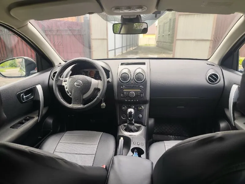 Автор: 🚗 продаётся qashqai 2008 тот самый городской кроссовер, который паркуется там, где седаны уже плачут и сдаются 😄 ✔ двигатель 1.6 ✔ механика ✔ 200 000 км ✔ кондиционер ✔ высокая посадка ✔ чёрный цвет ✔ цена: 600 000 ₽ ✔ оцинкованный кузов автомобиль для тех, кто хочет: — нормально видеть дорогу, а не колени водителя маршрутки — спокойно ездить по городу — не бояться бордюров, ям и внезапного “ремонта дороги” длиной в квартал машина в хорошем состоянии: сел и поехал. Экономичный, удобный и очень понятный в эксплуатации вариант. Причина продажи максимально жизненная: хозяйка мечтала о механике, уверенно говорила “автомат для слабаков”, а потом пару месяцев постояла в пробках… и теперь у нас уже авто на автомате 😅 📍 донецк +79493989740.. !!!наш телеграм канал [ бесплатное размещение за репост!!! Правила сообщества [ мы в мах [
📞 Звоните: +7(949)3989740 - фотография - 6