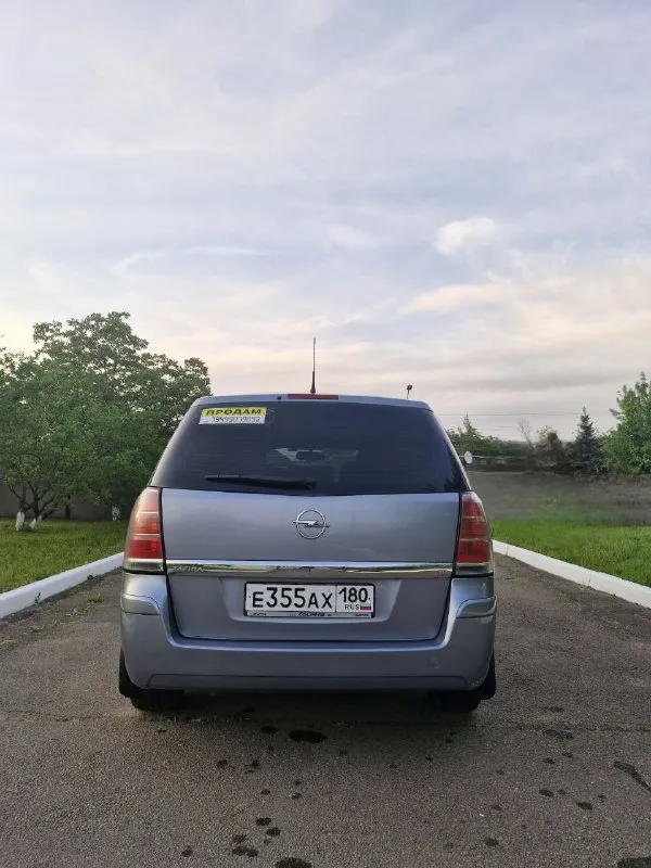 Продам opel zafira b 2005 бензин / газ двигатель 1.8 (140лс) пробег 218 000 км на 215 000 км был выполнен капитальный ремонт двигателя. установлен новый радиатор охлаждения, термостат, датчик температуры, насосная станция. промыта печка салона. передние стекла в атермальной пленке 80%. установлена сигнализация. сиденья в чехлах. кондиционер заправлен, холодит. цена 720.000 р торг приветствуется телефон: +79493079892 - фотография - 6