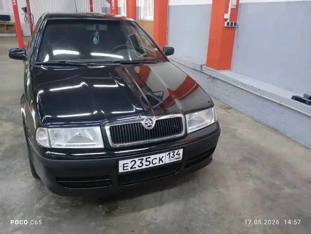 Skoda octavia 2008 г. двигатель: 1.6 (bfq, 102 л. с) 3 владельца без дтп, автотека зелёная, могу предоставить при необходимости пробег: 164 800 (родной, подтверждается автотекой) комплектация wts, спортивный обвес, трехспицевый кожанный руль, чёрный потолок, передние сидения с развитой боковой поддержкой, abs, кондиционер работает), электро регулировка и обогрев зеркал, передние электрические стеклоподьемники, заводской центральный замок. все функции в машине работают юридически всё в порядке цена: 570.000 рублей, торг при осмотре г. донецк продажа с переоформлением в мрэо. остальные вопросы по телефону денис +79493230454 📞 звоните: +7(949)3230454 - фотография - 1