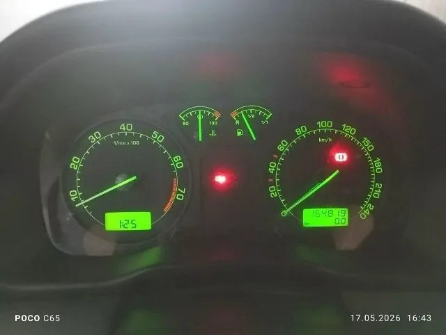Skoda octavia 2008 г. двигатель: 1.6 (bfq, 102 л. с) 3 владельца без дтп, автотека зелёная, могу предоставить при необходимости пробег: 164 800 (родной, подтверждается автотекой) комплектация wts, спортивный обвес, трехспицевый кожанный руль, чёрный потолок, передние сидения с развитой боковой поддержкой, abs, кондиционер работает), электро регулировка и обогрев зеркал, передние электрические стеклоподьемники, заводской центральный замок. все функции в машине работают юридически всё в порядке цена: 570.000 рублей, торг при осмотре г. донецк продажа с переоформлением в мрэо. остальные вопросы по телефону денис +79493230454 📞 звоните: +7(949)3230454 - фотография - 5