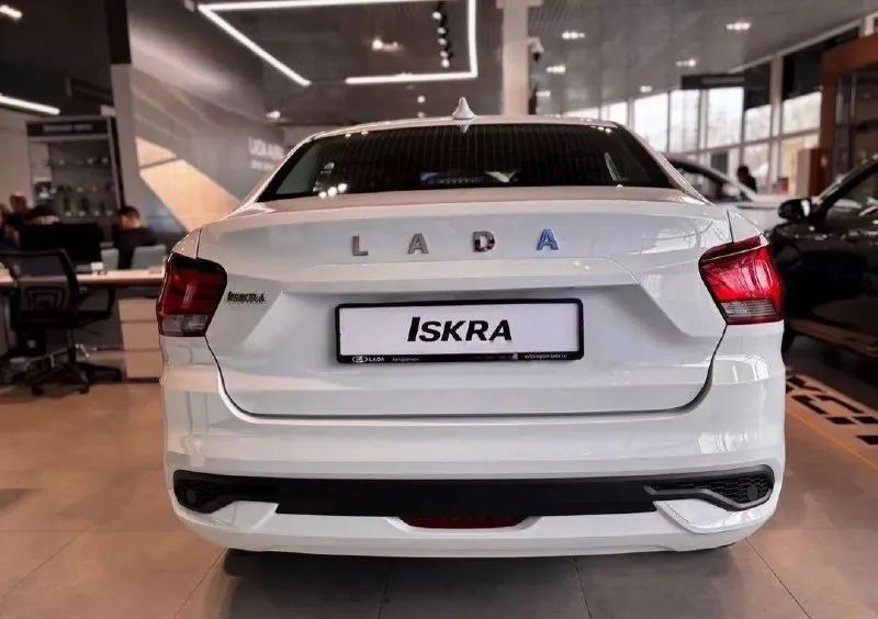 Продам hоbая лада искра(новая модель)!!! без пробега, без peгиcтpaции, bы будeте первым собcтвeнникoм!!! гаpантия 3 гoда или 100 000 км. !!! хорошая комплектация 1.6(16кл.106л. с)на автомате, с курсовой устойчивостью еsp, мультируль, полный электропакет, эур, abs, ebd, 2 подушки безопасности, кондиционер, подогрев сидений, датчики дождя и света и много допов(полный антикор всего кузова, ковры салон багажник, защита двигателя), цена 1.450 млн. руб. +хороший торг, полный видеообзор авто по запросу г. мариуполь +79497139596 - фотография - 10