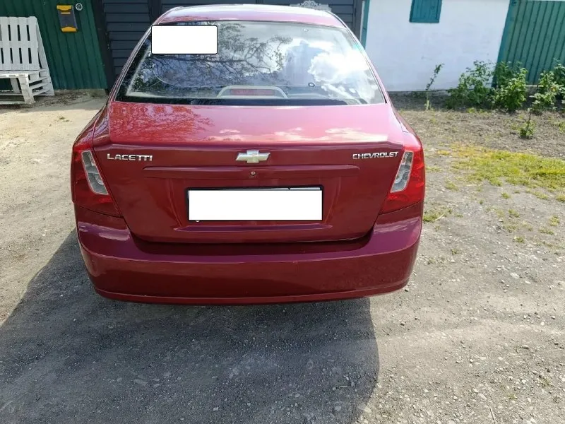 Chevrolet lacetti, 2008🚗 🐎мкпп⚙ двигатель обслужен не дымит, масло не ест⌛ мкпп работает исправно, передачи не хрустят⏱ сцепление новое, тормозные диски новые. хорошее состояние кузова⛏ птс оригинал✔ ходовая мягкая⚾ 1 хозяин за все время эксрлуатации✅ музыка, два ключа два брелка. led освещение💎 электро регулировка зеркал❗ 2 электро стеклоподъемника⚡ дно в хорошем состоянии💥 технически обслужена😐 электрика без нареканий⚡ цена 420 тыс торг‼ +79493609909 обмен с вашей доп. цена и состояние 🔥 - фотография - 3