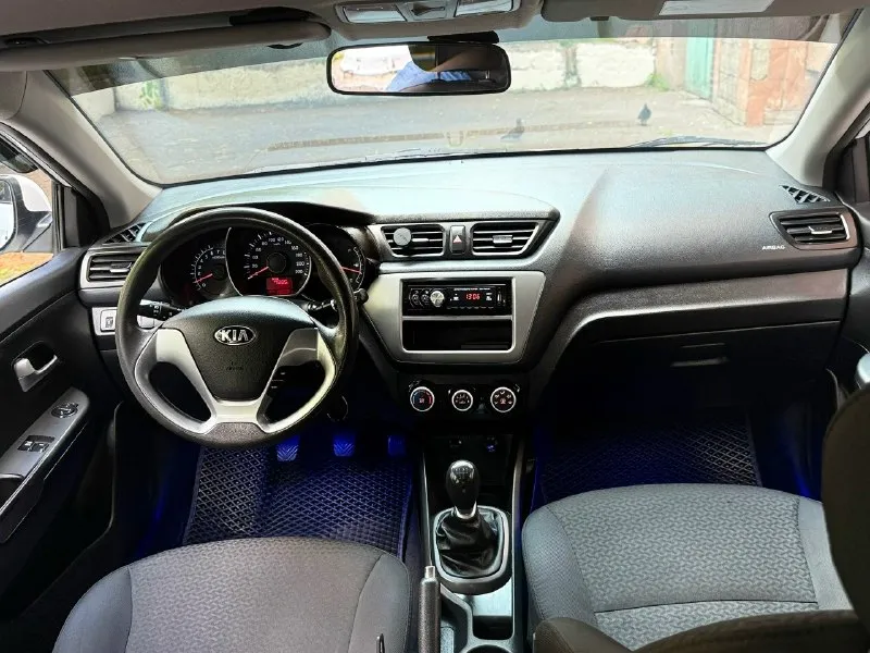 Автор: в продаже kia rio ill рестайлинг авто в идеальном состоянии не бита не крашена автомобилем владею не первый год вложений не каких не требует 2 ключа кондиционер заправлен сигнализация с обратной связью расходники все поменяны салон чистый не прокуреный по документам любое переформление год выпуска 2016 пробег родной 180.000т комплектация: comfort комплект резины. автотека зелёная 🌿 в такси и прочее не была. остальные вопросы по телефону +7(949)287 0956 возможен обмен. цена 745.000 торг у капота. . . !!!наш телеграм канал [ бесплатное размещение за репост!!! правила сообщества [ мы в мах [ 📞 звоните: +7(949)2870956 - фотография - 7