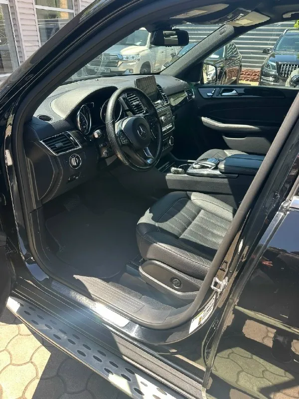 Продам mercedes benz w166 gle 350 2018 года выпуска полный привод мотор 3.5 атмосферный 90000 км родного пробега коробка 8-ступенчатый автомат музыка harman kardon бесключевой доступ всех дверей подогревы сидений без пневмы климат контроль черный потолок люк мертвые зоны радар приближения удержание полосы кнопка start-stop электра регулировка, память сидений, руля электра привод богажника парк троники в круг камера заднего вида car play, android car r21 летние и r19 зимние колеса все родные стекла, включая лобовое была произведена 22.05.26 полировка кузова, нанесение керамики и химчистка салона в одних руках 3 года покупалась на пробеге 40000 км заменены все масла и фильтра-двигатель, коробка, раздатки состояние отличное! любые проверки цена-4.300.000 торг уместен тел +79495049495 📞 звоните: +7(949)5049495 - фотография - 4
