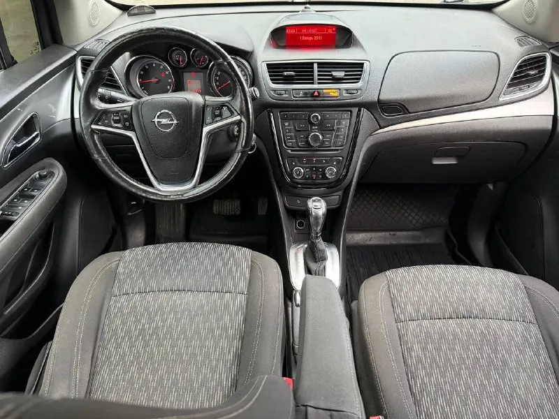 Opel mokka 2014 год 1.4т бензин на обычном автомате! родной пробег 184000км, хорошее состояние:мотор работает ровно без посторонних шумов и ошибок. коробка переключает четко без толчков и рывков. кузов оцинкованный! цена 850 000 рублей город донецк. юридически автомобиль полностью чист и готов к постановке на учет(техосмотр пройден) +79493710826 (telegram, max) по запросу отправим обзор автомобиля. 📞 звоните: +7(949)3710826 - фотография - 9
