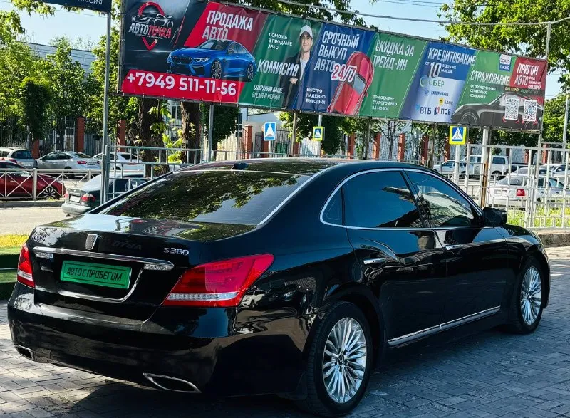 ❤️hyundai equus двигатель:3.8 ⛽️вид топлива:бензин ⚙️кпп:акпп кузов:седан пробег: 197.000 км 📅год выпуска: 2016 💰цена: 1.680.000 руб •усилитель руля. •эл стеклоподъёмники •мультимедиа •климат контроль 4х зонный •подогревы всех сидений •вентиляция всех сидений •приводы всех сидений •привод руля с обогревом •без ключевой доступ •дотяжки дверей и багажника •складывания зеркал •камера заднего вида •подсветка салона •альконтара •задний полный пакет управления акустикой и климат контролем автомобиля 🚘автосалон автото4ка продажа возможна : ✅наличный расчет 9️⃣4️⃣9️⃣5️⃣1️⃣1️⃣1️⃣1️⃣5️⃣6️⃣ 🌎находимся по адресу 📍г. мариуполь ул. макара мазая 4️⃣1️⃣ с 10.00 до18.00 - фотография - 4