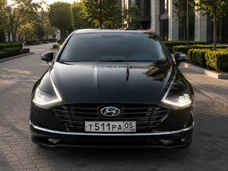 Продам hyundai sonata 2020 года. двигатель 2.0 бензин, едет бодро и при этом расход нормальный. машину покупали для себя жалели обслуживали покупалась у официального дилера, не пригнанная. пробег родной — 110тыс. км. по состоянию всё честно: не битая, не крашеная, вся в родном окрасе. никаких скрытых проблем нет. салон чистый не прокуренный как новый !!! комплектация хорошая, есть всё для комфортной езды. машина для семьи кто ищет для себя лучше не найти — сел и поехал, ничего делать не нужно. если есть вопросы — пишите или звоните 👍 цена 2 170 000 торг минимальный символический возможен обмен на паркетник или джип на обмен как и у всех автомобиль буду оценивать дороже +79495095858 макс +79895435743 телеграм ватсап звоните в любое время связь плохая - фотография - 2