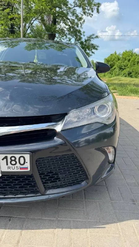 Продам toyota camry 55 2016 г. в., двигатель 2.5., акпп - 6 ступенчатый комплектация se, aisin, 181 л. с., пробег 180 000 тыс. км. салон ухоженный алькантара, состояние сел и поехал все расходники поменяны, делать ничего не нужно. отличная акустика + камера заднего хода. по кузову есть незначительные коцки любые проверки, 2 владельца. цена : 1450000 ( торг) город донецк, днр, тел. +79496735127 - фотография - 7