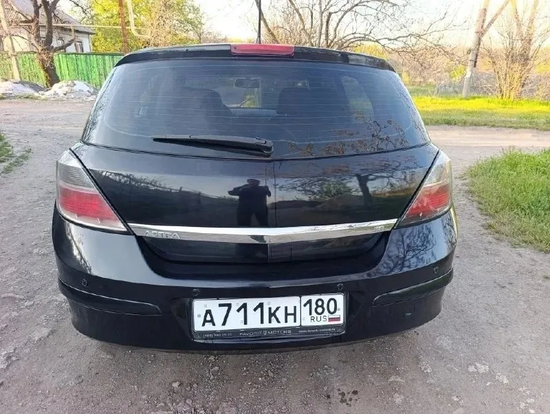 Продажа в днр опель астра 2007 г мотор 1, 8 коробка автомат, состояние нормальное. цена 570 тыс. руб. возможен обмен с моей или вашей доплатой. +79495119797 - фотография - 3