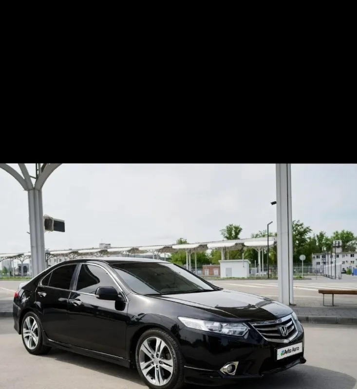 Продаю honda accord type-s рестайлинг, 2011 года с мотором 2.4литра, атмосферник на 200 лс. птс оригинал, два хозяина. два ключа. все кузовные детали и стекла родные! безопасность не срабатывала, проемы не красились! никакой гнили, ржавчины нет. есть косметически окрашенные вторично элементы. машина местная, покупалась в ростове у официального дилера и эксплуатировалась только в ростове. полностью черная на черном салоне. своевременно обслуживали и следил за авто. масло в двигатель меняли каждые 4-5 тысяч. есть 2 комплекта резины лето/зима никаких юридических запретов и ограничений на машине. внешне авто без переделок, всё в оригинале, соответственно на учет на вас встанет без проблем. подробнее все вопросы по телефону +79494475482 на этом номере макс. или 89525740631. цена 1.430 торг никто не отменял. - фотография - 3