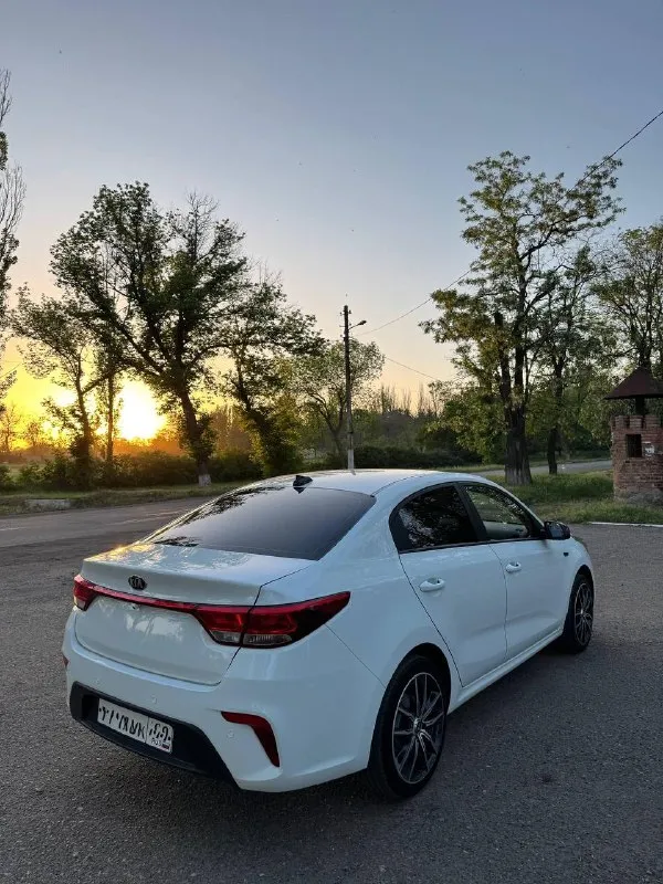 Kia rio iv 2017 года
Родной пробег 104 тысячи км
Двигатель 1.6, коробка механика
Ухоженный авто, в одних руках с момента покупки в салоне, обслуживание проходил у официального дилера
Машина не требует никаких вложений, полностью обслужена, сел и поехал
Хорошая комплектация с камерой заднего вида, парктрониками, датчиком давления в шинах, климат-контролем, подогрев руля и передних сидений, мультируль
Машина на новой летней резине
Дополнительно установлены дорогие линзы в фары, сделана качественная шумоизоляция, а также установлен андроид планшет и сигнализация с автозапуском starline
У авто один единственный владелец, птс оригинал и два ключа, в такси никогда не работала, и не использовалась в коммерческих целях
Буду присутствовать в мрэо, техосмотр пройден
Цена - 1 миллион 290 тысяч
Моспино, пролетарский район
Звоните +79493463931, телеграмм
📲 Tg: @maks_dons
📞 Звоните: +7(949)3463931 - фотография - 4