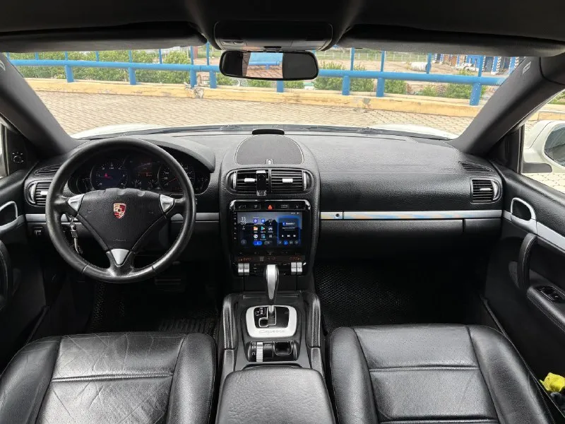Продаю porsche cayenne 3.0 дизель 2009 год выпуска пробег 233 000 автомобиль в отличном состоянии, как технически так и эстетически! мотор работает тихо и мягко!динамика впечатляет!расход радует! не дымит не на холодную не на горячую! расхода масла нет! коробка переключает мягко, замечаний нет! ходовая:новые рычаги, сайлентблоки шаровые подшипники и тд. . сзади новые сайленблоки, новые развалочные болты! в двигателе новое масло liqui moly top tec!фильтра поменяны! блокировки работают без замечаний! новое лето на r21 колесе и r19 на хорошей зиме! салон в отличном состоянии! чистый ухоженный!руль не перешивался не красился! все стёкла завод! почти весь в заводском окрасе!(пару косметик по 200 микрон) очень стильный красивый динамичный автомобиль!! цена 1 750.000₽ остальные вопросы по телефону : +7 949 636 18 68 (телеграмм) +380681107552 (воцап телеграмм) - фотография - 10