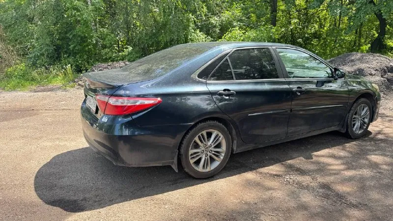 Toyota camry 55 se год выпуска: 2015 тип двигателя: бензиновый, 2.5 пробег: 178000 км коробка передач: автомат (aisin) + подрулевые лепестки. комплектация: • датчики света • электрорегулировка зеркал • электроподъёмники • кондиционер • сенсорный монитор с bluetooth, usb, aux • круиз-контроль • мультируль • датчики давления шин • электрорегулировка сиденья цена: 1.380000🍋 автомобиль большую часть времени стоит в гараже. юридически чист, без обременений. вопросы по телефону: +79496735127 - фотография - 3