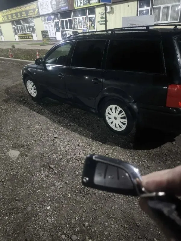 Продам volkswagen passat b5 98 года выпуска. днр постоянный учёт. авто на ходу, но в двигателе присутствует какой то посторонний звук похож на гидрокомпенсатор. цена 150 т. р.донецк петровский район +79493192477 📞 звоните: +7(949)3192477 - фотография - 2