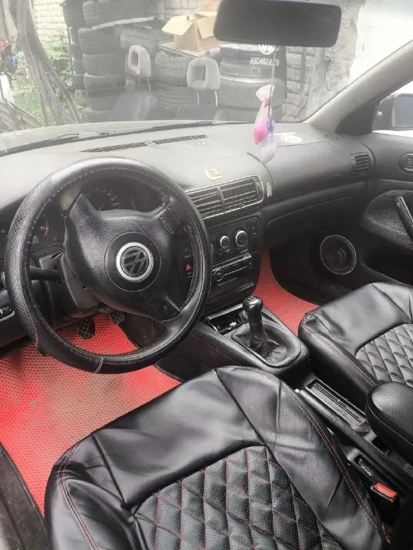 Продам volkswagen passat b5 98 года выпуска. днр постоянный учёт. авто на ходу, но в двигателе присутствует какой то посторонний звук похож на гидрокомпенсатор. цена 150 т. р.донецк петровский район +79493192477 📞 звоните: +7(949)3192477 - фотография - 5