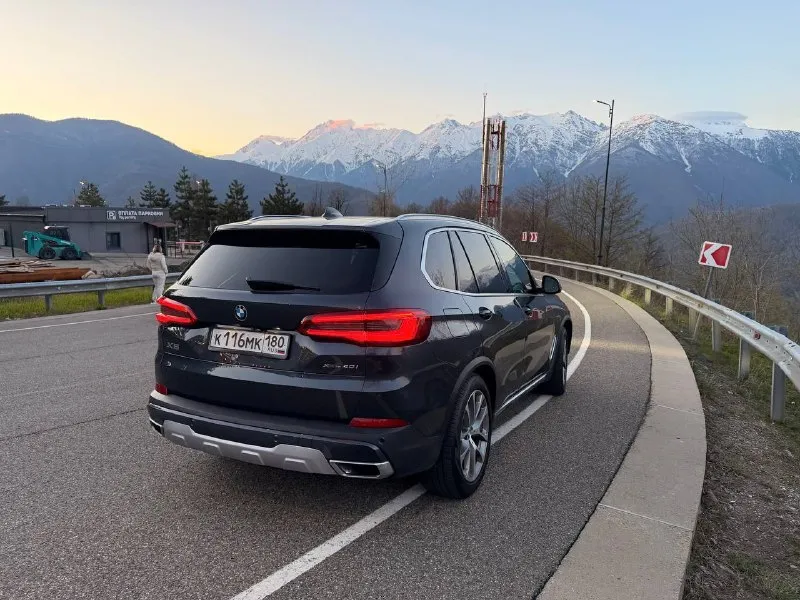 В продаже bmw x5 g05 d40i год выпуска 2019 пробег 110 000км. бензин. состояние безупречное. цена 6500000 +79496150394 📲 tg:. 📞 звоните: +7(949)6150394 - фотография - 4