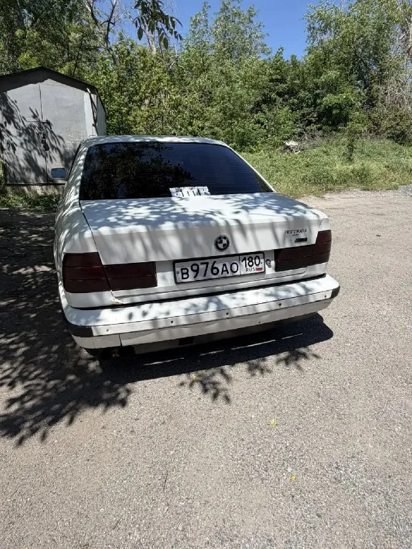 Продам bmw 5серии е34 мотор:м20-б20 масло менялось каждые 6к колеса:р17 с поставками. кпп:все передачи работают не выбивают! из нового(кпп+маховик, трасса подачи бензина, ходовка перед новая, и многое другое!) машина внутри опрятная, едет довольно бодро. по документам дкп-тх все на меня машиной владею больше 2х лет. полное переоформление! цена:270к торг уместен, могу провести обкат и загнать на любой подъемник! +79493767551 звонить с 9:00 до 18:00! - фотография - 2