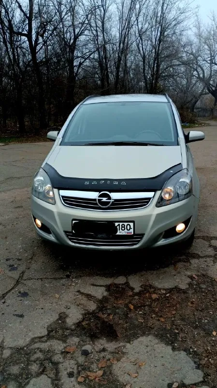 Продаю opel zafira b, ( опель зафира в), 2011 г. в. кпп механика. объем 1.6 xer ( не метан ). 7- ми местный комфортный автомобиль, удобный, семейный 🚘. пробег 175500 км осмотр в макеевке. цена 730.000 р, торг у капота. в комплекте с машиной отдам зимнюю резину 24 года в отличном состоянии. +79493273179 сергей ( если сразу не отвечу, то обязательно перезвоню ) - фотография - 7
