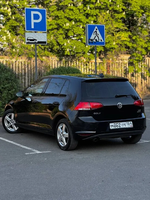 Volkswagen golf mk7 1.2 tsi мкпп 2013 г. в лучший авто в своем классе в отличном состоянии с идеальной техникой, честным пробегом подтвержденный автотекой и расходом в городском цикле 6л/100км по комплектации -двухзоный климат-контроль -полный электропакет -датчик дождя -датчик давления шин -парктроник перед/зад -обогрев зеркал/лобового/форсунок омывателя -омыватель фар -подогрев сидений -мультимедиа aux/bt 8 динамиков -серворуль -електроручник/autohold -eko режим салон как в новом авто, хорошая летняя резина! по машине сделано большое то замена всех жидкостей и фильтров, новый комплект грм перебрана вся ходовая часть до мелочей, также пружины и аморты новые!! авто готово к долгой эксплуатации без вложений!! пробег 220 тыс. км. стоимость 795 тыс. руб торг у капота! звоните +79495082418(мах) тг вотсап +79493811593 📲 tg: @kloyastarlink 📞 звоните: +7(949)5082418 - фотография - 3