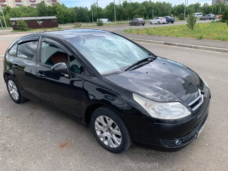 Citroen c4 1.6 год 2006 пробег 283т родной мотор 1.6 без фазиков надежный мотор это не ep6 кузов как на фото салон кожа в отличном состоянии климат рабочий резина хорошая лета документы чистые на учете цена авто 350т. г. мариуполь +79496347909 - фотография - 4