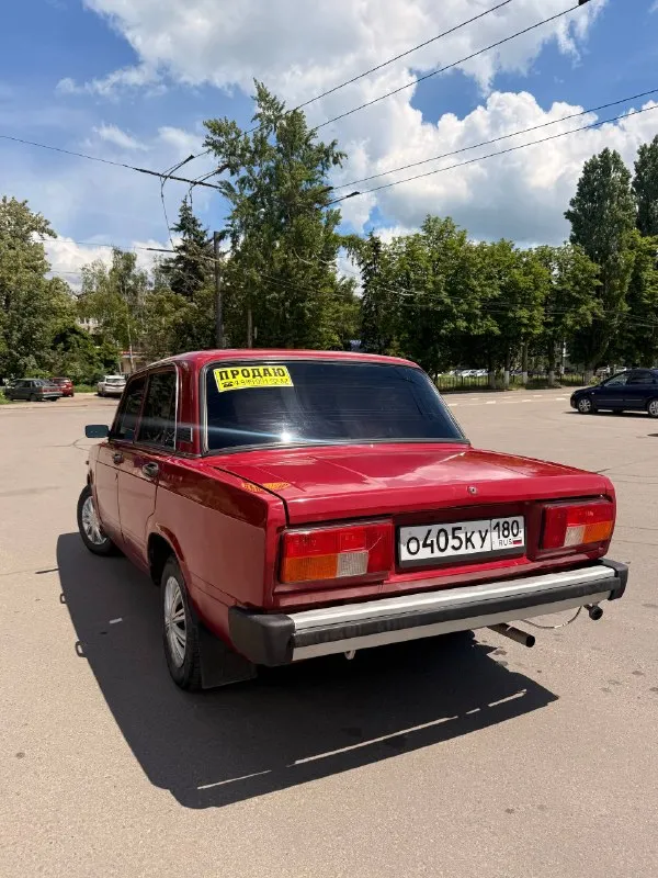 🚙продам автомобиль ваз 2105 год выпуска: 1982 ✅описание: -двигатель 1.3 на ремне, работает отлично, масло не расходует, не дымит. -коробка 4 ступка без нюансов, все передачи на месте. -ходовая работает исправно, ручник держит! - 2 поколения, работает как на газу, так и на бензине! ( зарегистрирован ) - днище без коррозии, дыр нет! - по документам на постоянном 180 учёте, с дальнейшем переоформлением. ‼️150.000 рублей, торг в пределах разумного, только реальному клиенту! осмотр в г. харцызск звонить по телефону: +79490919282 📲 tg: евгений 📞 звоните: +7(949)0919282 - фотография - 4