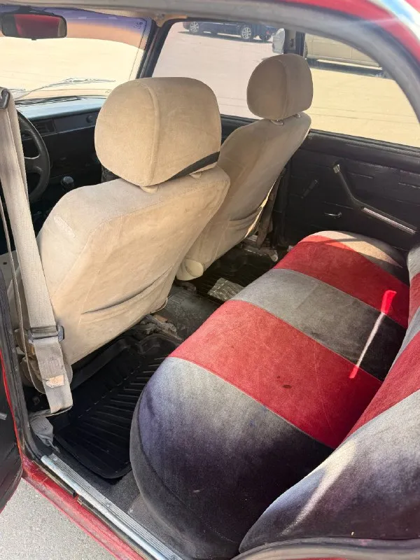 🚙продам автомобиль ваз 2105 год выпуска: 1982 ✅описание: -двигатель 1.3 на ремне, работает отлично, масло не расходует, не дымит. -коробка 4 ступка без нюансов, все передачи на месте. -ходовая работает исправно, ручник держит! - 2 поколения, работает как на газу, так и на бензине! ( зарегистрирован ) - днище без коррозии, дыр нет! - по документам на постоянном 180 учёте, с дальнейшем переоформлением. ‼️150.000 рублей, торг в пределах разумного, только реальному клиенту! осмотр в г. харцызск звонить по телефону: +79490919282 📲 tg: евгений 📞 звоните: +7(949)0919282 - фотография - 7