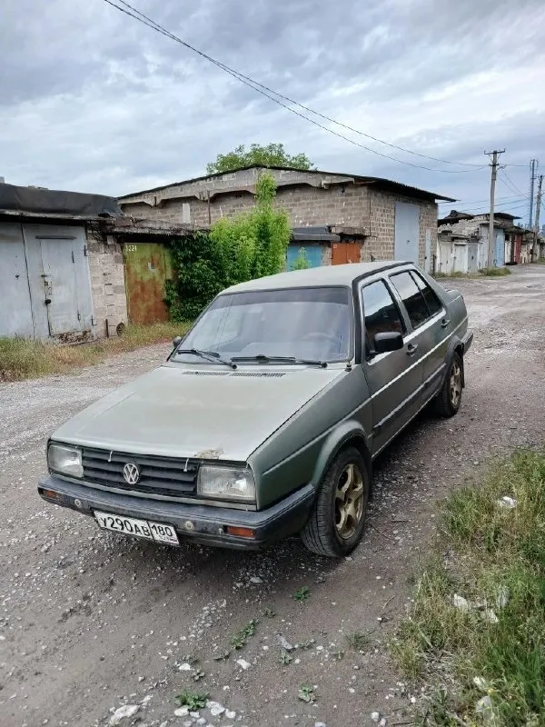 Продам автомобиль вольцваген джетта 1987г 1.6 дизель коробка механика 5 ступка цена договорная все вопросы по телефону +79494113471 миранда +79494573945 феникс - фотография - 1