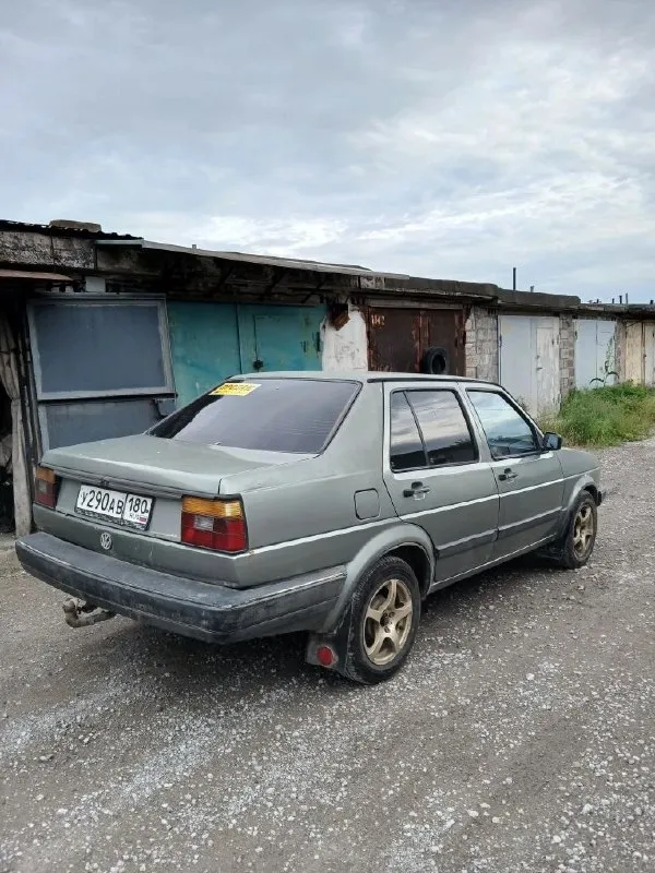 Продам автомобиль вольцваген джетта 1987г 1.6 дизель коробка механика 5 ступка цена договорная все вопросы по телефону +79494113471 миранда +79494573945 феникс - фотография - 3