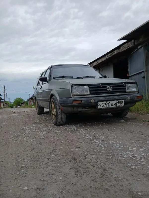 Продам автомобиль вольцваген джетта 1987г 1.6 дизель коробка механика 5 ступка цена договорная все вопросы по телефону +79494113471 миранда +79494573945 феникс - фотография - 5