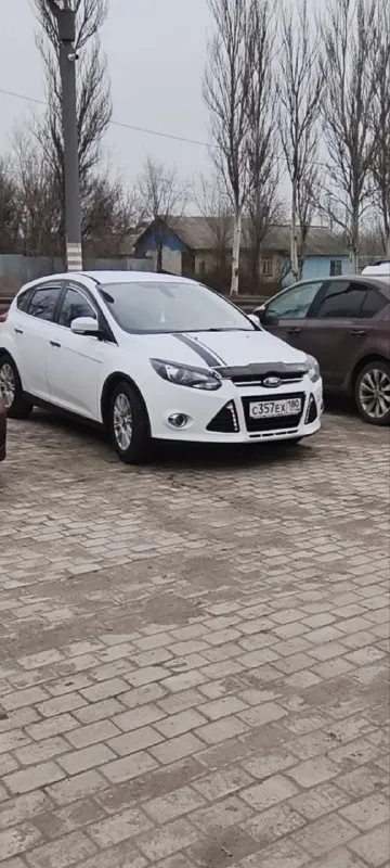 Продам ford focus 3, 2012г в отличном состоянии. двигатель 2.0 150л. с, автомат пробег 162000км отличное состояние, владелец по птс машина под полным контролем, обслуживание только на сто, все расходники менялись всегда заранее, сигнализация с автозапуском, резина стоит лето новая, зима проехала 2т км, новая. цена 1🍋 осмотр в донецке+7 949 4772825 - фотография - 6