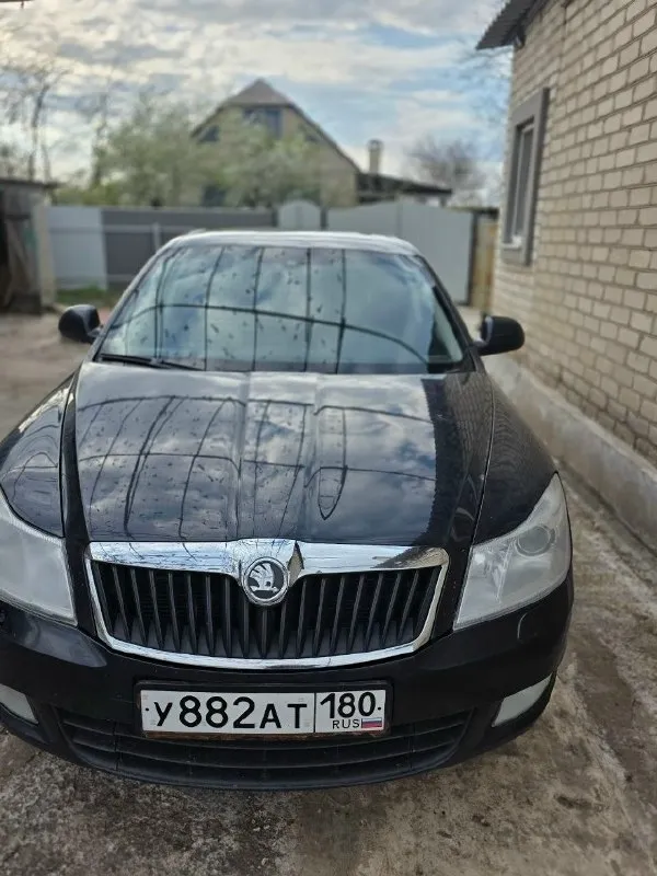 Продам skoda октавия а5 1.8tsi коробка dsg 2013 г, есть нюансы по кузову небольшие рыжики, проблема с насосом высокого давления, по этому турбина не дует авто едит как обычный атмосферник, стоит на 180 учёте птс и и остальные документы имеются с переоформлением проблем не будет,2 клуча, осмотр енакиево звонить по номеру телефона +79493283815 цена 600 тысяч торг 📞 звоните: +7(949)3283815 - фотография - 3