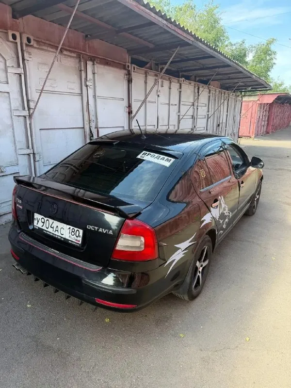 Шкода октавия а5(лифтбэк) рестайлинг skoda octavia a5 🗓️ год выпуска: 2011г. 🕹️ мотор и кпп: 1.8 tsi на автомате !!! мотор работает без нареканий, динамика отличная, расход приятный, не дымит не троит ошибок не имеет !коробка в отличном состоянии, не пинает не затягивает по ходовой вопросов нет, не стучит не гремит, дорогу держит отлично ! очень много чего поменяно, чеки есть покажу 2 комплекта колес 2 комплекта ключей по документам полный порядок, любое оформление мрэо 💰 цена: 755.000 руб. небольшой торг 🏙️ город: донецк, кировский район 📞 телефон для связи: +79497182722 - фотография - 8