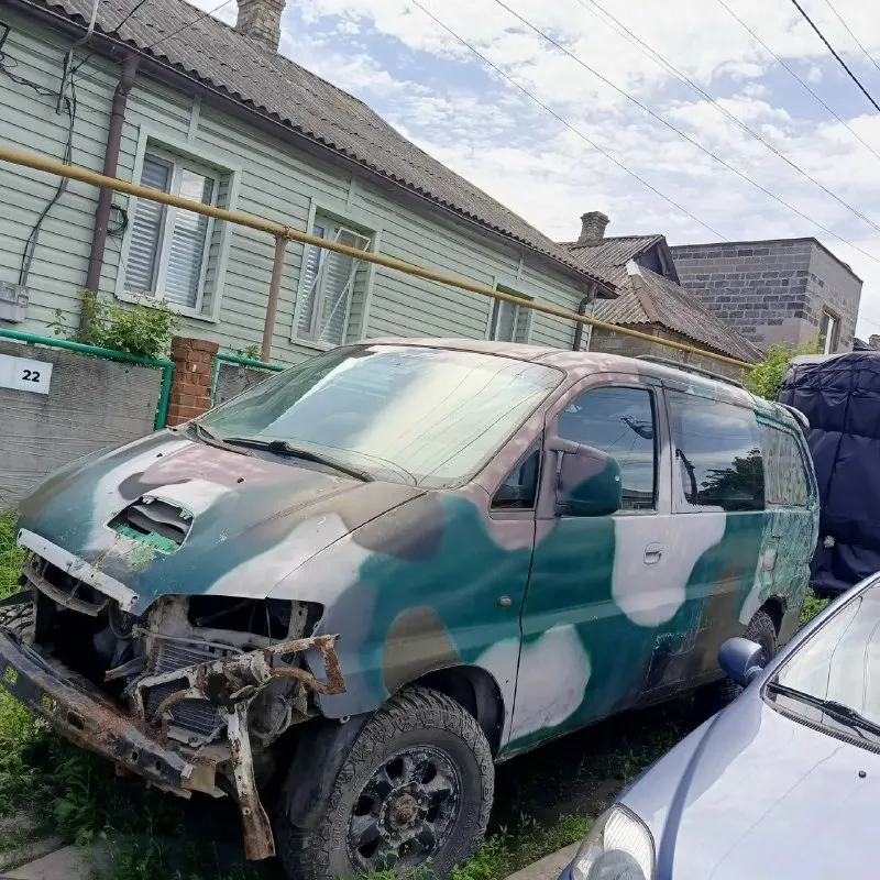 Продам старекс 2.5 полный привод, 2002 год не на ходу. бампер, фары есть, решетка радиатора тоже есть. находится в донецке район мариупольский развилки все вопросы по телефону 📞+79490744230 💶цена 100 тыс. 📞 звоните: +7(949)0744230 - фотография - 2