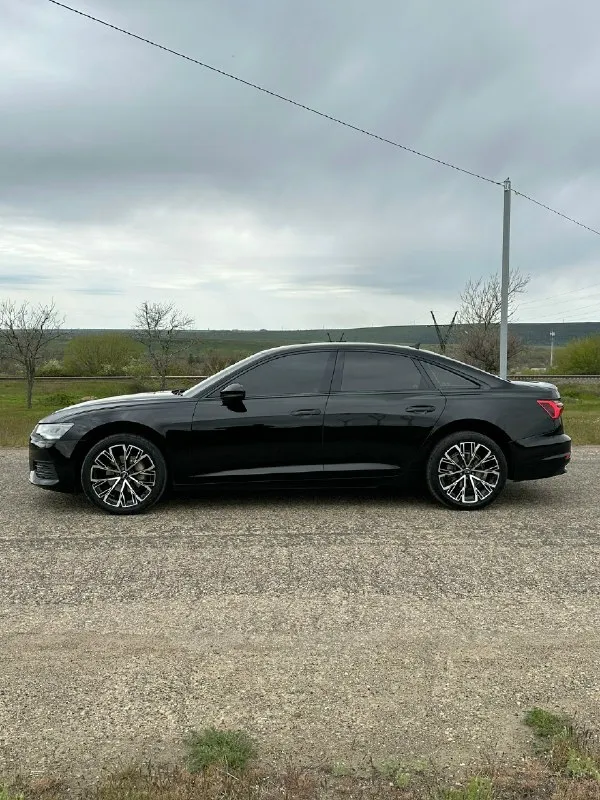 Продаю свой автомобиль audi а6с8 2021 года в хорошем состоянии двигатель 2.0 турбо мягкий гибрид передний привод цепи менялись родной пробег-220 тыс км кпп-робот система старт стоп сенсорные мониторы, подогревы обогревы экономичный автомобиль, взгляды собирает без внимания не останетесь летняя новая резина r19 цена 3 🍋 все интересующие вопросы по телефону +79493782632 или пишите в лс 📞 звоните: +7(949)3782632 - фотография - 4