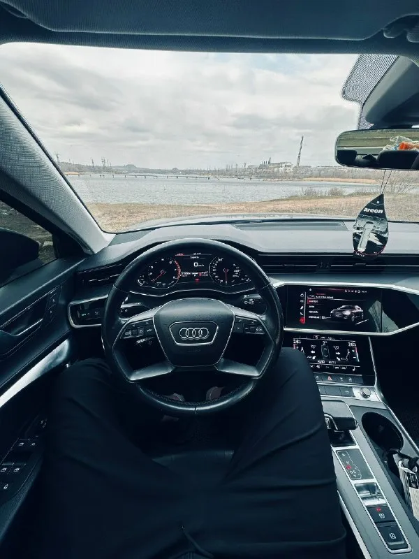 Продаю свой автомобиль audi а6с8 2021 года в хорошем состоянии двигатель 2.0 турбо мягкий гибрид передний привод цепи менялись родной пробег-220 тыс км кпп-робот система старт стоп сенсорные мониторы, подогревы обогревы экономичный автомобиль, взгляды собирает без внимания не останетесь летняя новая резина r19 цена 3 🍋 все интересующие вопросы по телефону +79493782632 или пишите в лс 📞 звоните: +7(949)3782632 - фотография - 8