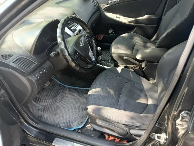 Автор: ▌ продаётся hyundai solaris, 2011 года - коробка передач: автомат. - пробег: 286 000 км. - двигатель: 1.6 л, бензин, газ (не вписан) - комплектация: кондиционер, электростеклоподъёмники, подогрев зеркал, аудиосистема, центральный замок, подогрев зоны дворников. осмотр: г. енакиево цена: 570 000₽ торг 📞 звоните: +7 (949) 313-18-01, дмитрий. . . !!!наш телеграм канал [ бесплатное размещение за репост!!! правила сообщества [ мы в мах [ 📞 звоните: +7(949)3131801 - фотография - 5