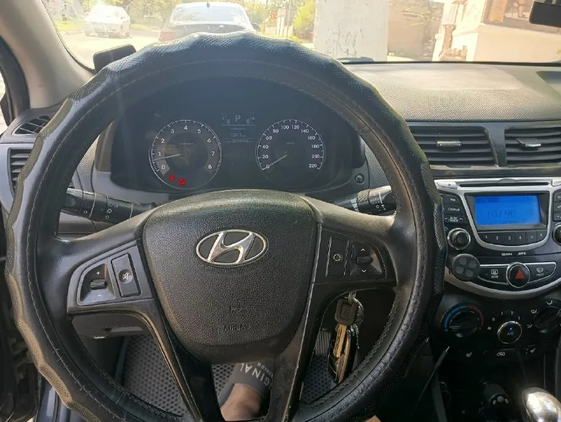 Автор: ▌ продаётся hyundai solaris, 2011 года - коробка передач: автомат. - пробег: 286 000 км. - двигатель: 1.6 л, бензин, газ (не вписан) - комплектация: кондиционер, электростеклоподъёмники, подогрев зеркал, аудиосистема, центральный замок, подогрев зоны дворников. осмотр: г. енакиево цена: 570 000₽ торг 📞 звоните: +7 (949) 313-18-01, дмитрий. . . !!!наш телеграм канал [ бесплатное размещение за репост!!! правила сообщества [ мы в мах [ 📞 звоните: +7(949)3131801 - фотография - 6