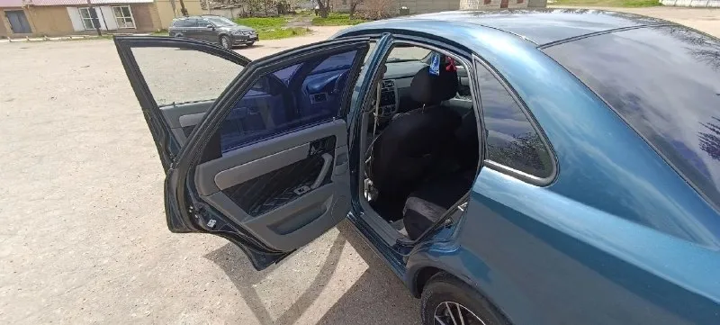 Chevrolet lacetti 2008 1.6 акпп кондиционер❄💨 я хозяин, владею год. машина в хорошем 🔥 состоянии работает всё, акпп без нареканий, мотор полностью откапетален коленвал, поршневой, полностью замена клапанов и сделаная голова, весь комплект грм новый и помпа, от блока до заднего бампера новый выхлоп, ходовка без стуков и скрипов! недавно поменял задние стойки, передние шаровые, стабилизаторы, полностью поменять все патрубки системы охлаждения, термостат, саксофон, новый генератор, два комплекта новой резины этого года, андроид магнитола, хороший свет, туманки линзы, уютный салон, 4 стеклоподъëмника, электро регулировка зеркал, подогрев лобового и заднего стекла, печка жарит. .. штрафов и запретов нет!! причина продажи покупка нового авто! +79494007941 андрей 500 000к - фотография - 9